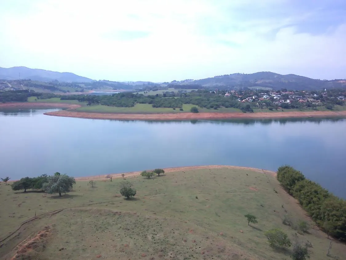 Imagem Terreno Pé na Água ? Exclusividade, Natureza e Conforto!
