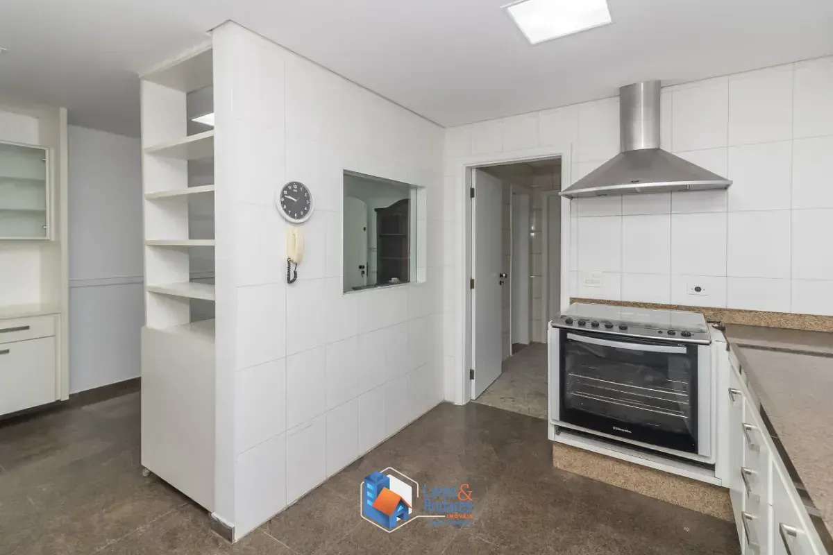 Imagem Casa para venda em Vila Morumbi com 4 quartos, sendo 2 suítes, 374m²