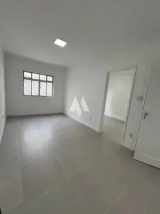 Imagem Apartamento com 3 quartos e 1 banheiro à venda, 77 m² em Santos