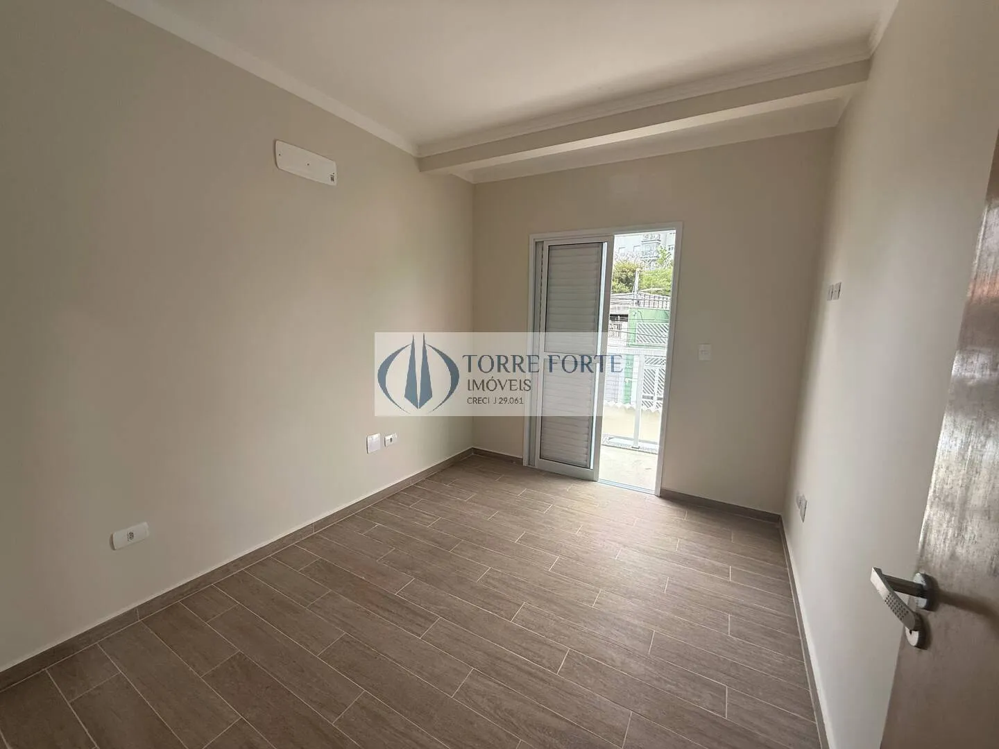 Imagem Lindo Sobrado com 3 Dormitórios, 1 Suíte e 2 Vagas na Vila Prudente