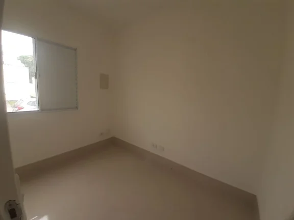 Imagem Imóvel à venda em condomínio de luxo em Cotia-SP, Chácara Tropical, com 3 quartos e 57,80 m² de área.