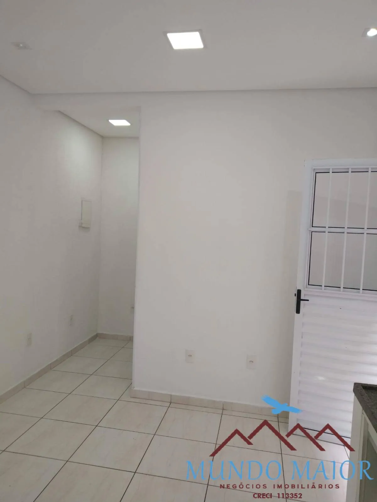 Imagem Casa com (3) no local com 7 quartos - 2 vagas - P/ Renda - Jardim Las Vega