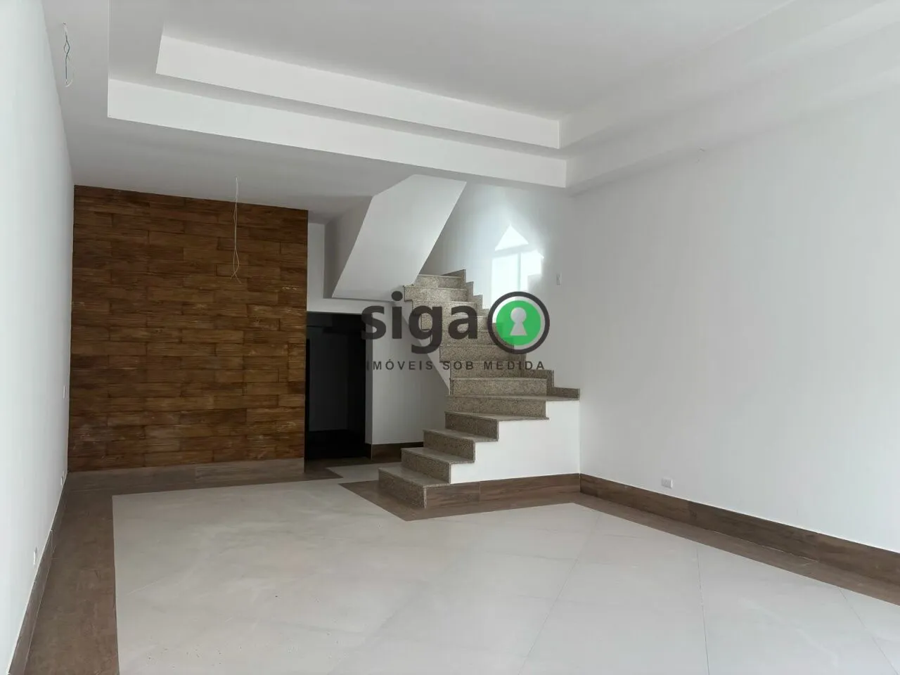 Imagem Casa à Venda - 220 m², 3 Suítes e Alto Padrão na Saúde!