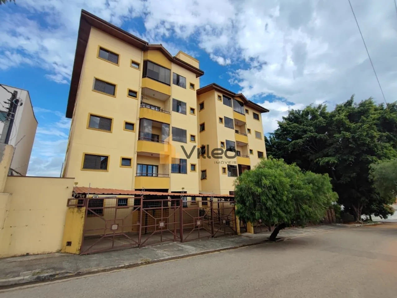 Imagem Apartamento com 2 Dormitórios e 2 Vagas no bairro Cidade Jardim
Sorocaba - SP

Características

- ...