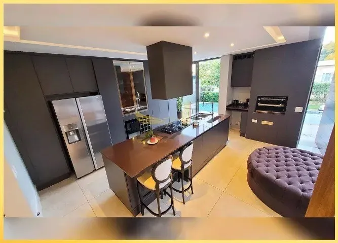Imagem Luxuosa Casa em Alphaville Burle Marx com 390m² e Acabamentos de Alto Padrão