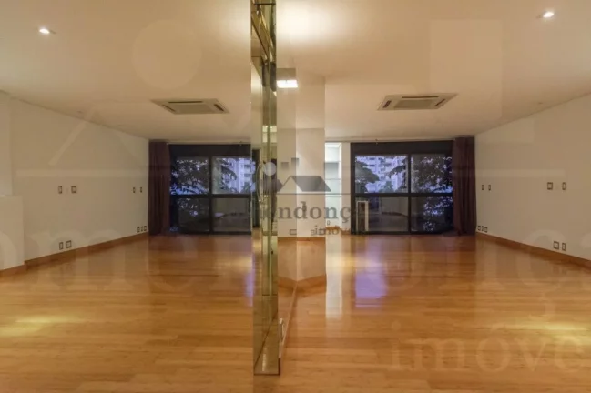 Imagem Incrível Apartamento com magnificos terraços!!! Apartamento de 390m² generosamente distribuídos,...