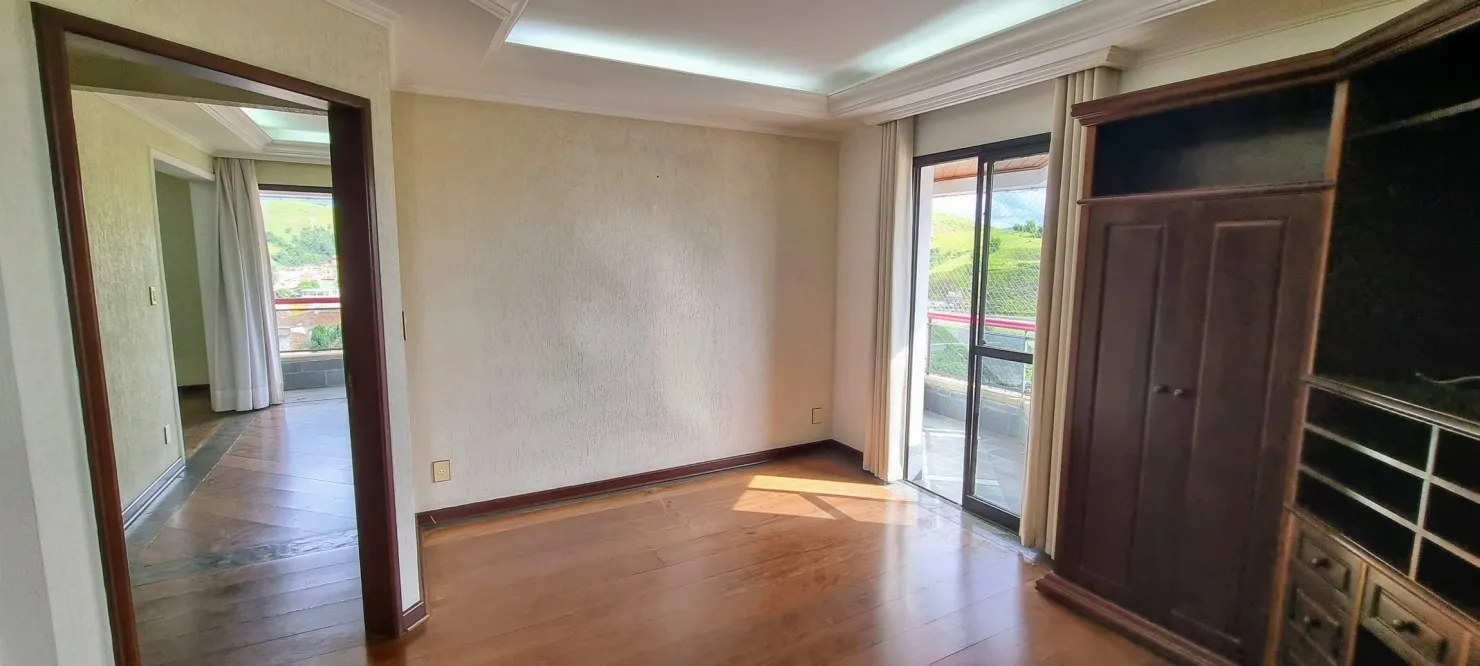 Imagem Apartamento à venda 4 Quartos, 2 Suites, 2 Vagas, 225M², Centro, Guaratinguetá - SP | Edifício Mansão La Boheme