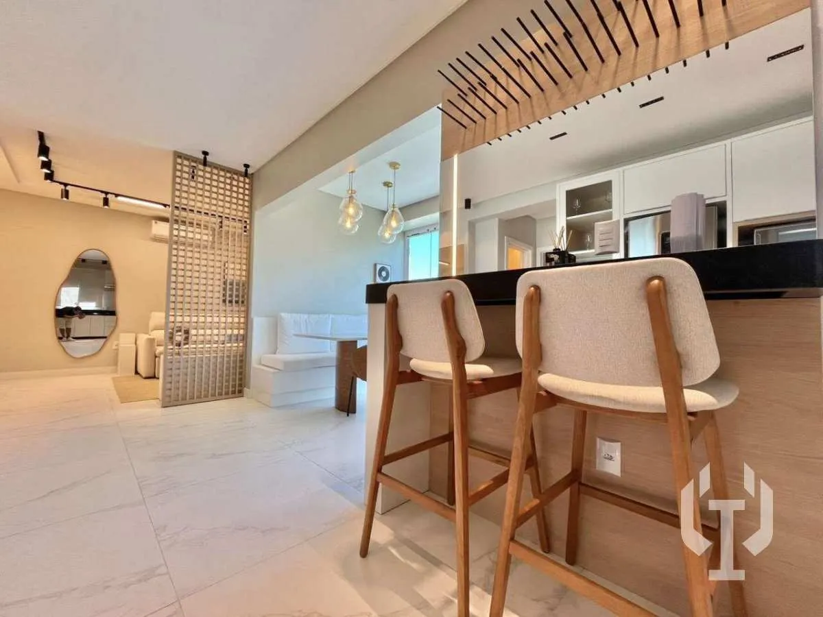 Imagem Apartamento à venda, no Green tower em Itapema, Centro, com 2 quartos, 87m2