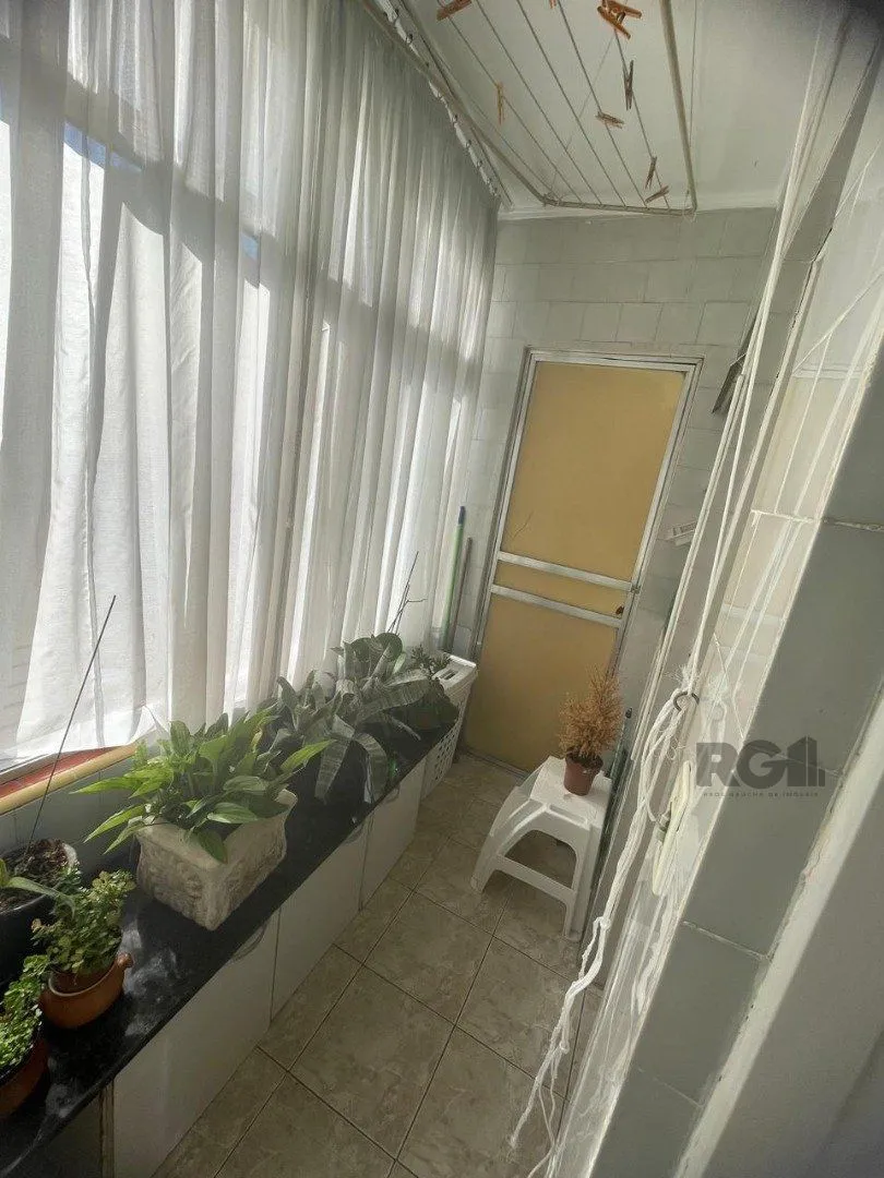 Imagem Apartamento no Petrópolis de 1 dormitório desocupado