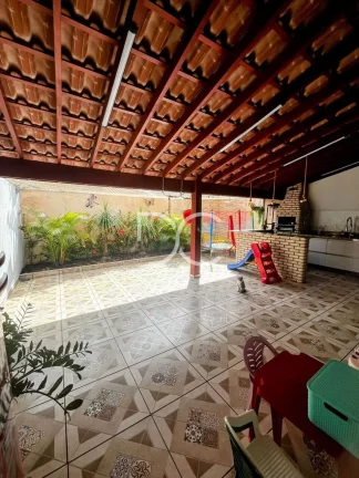 Imagem Villa Flora - Casa à venda no bairro Chácaras Residenciais Santa Maria - Votorantim/SP