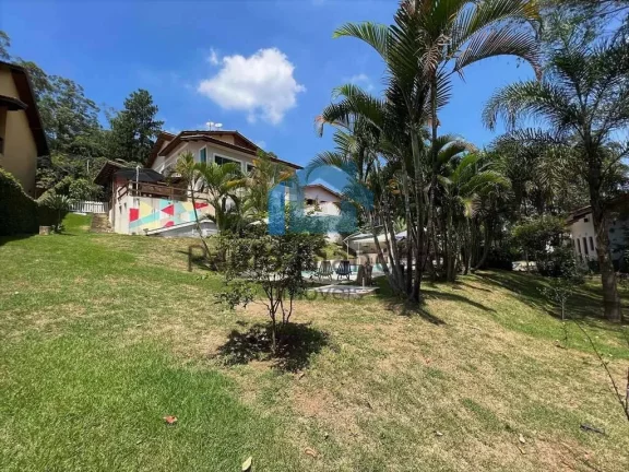 Imagem Casa à venda, linda, confortável e lazer na Granja Viana!