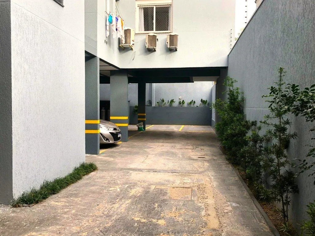 Imagem 2 dorm. com 1 suíte, churrasqueira e vaga de garagem!