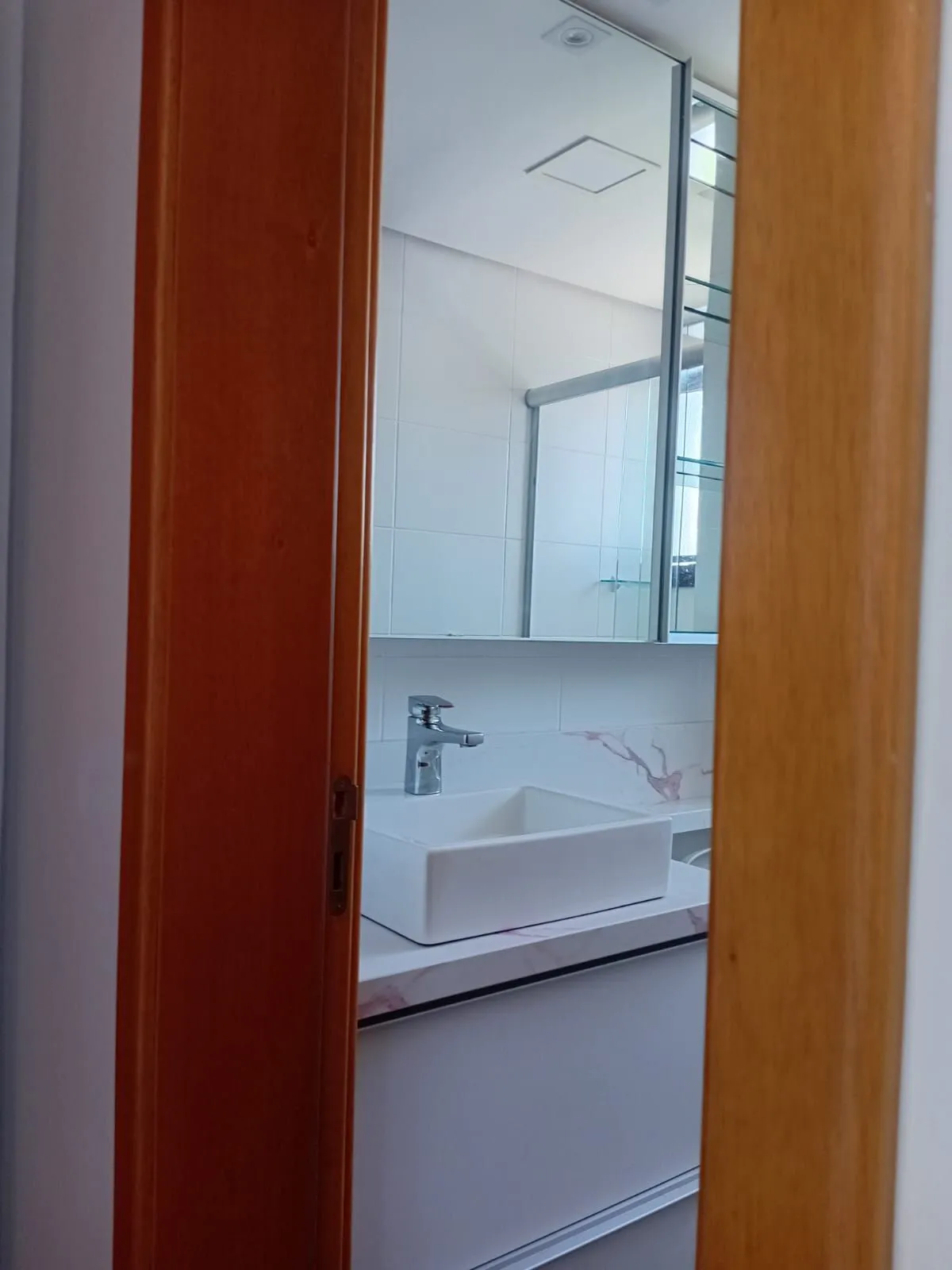 Imagem Apartamento 2 quartos, suíte, vaga coberta no bairro Camaquã em Porto Alegre/RS