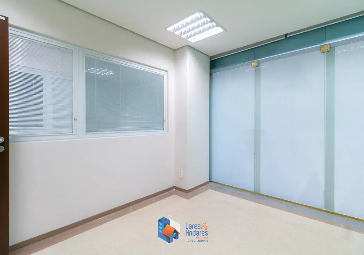 Imagem Loja de fachada ativa para venda em Santa Cecília, 145m²