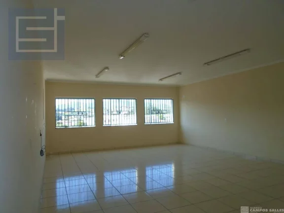 Imagem Salão para alugar por R$ 6.500/mês - Praça Coronel Olímpio Gonçalves dos Reis Centro - Socorro/SP
