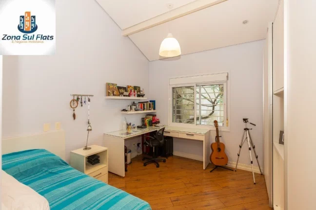 Imagem Casa Alto Padrão à Venda No Jardim Prudência Com 3 Suítes e 3 Vagas