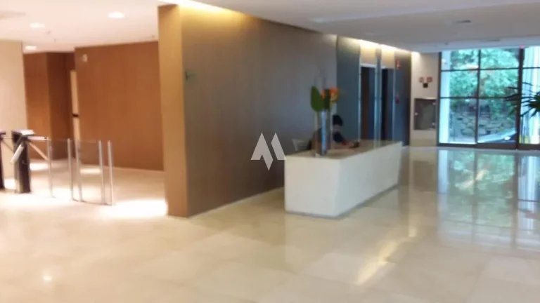 Imagem Sala Comercial Valongo em frente ao porto e ao Hotel Ibis
