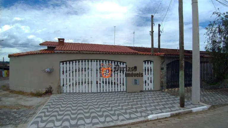 Foto do imóvel Casa com 2 dormitórios à venda, 83 m² por R$ 295.000 - Jardim Itapoan - Mongaguá/SP