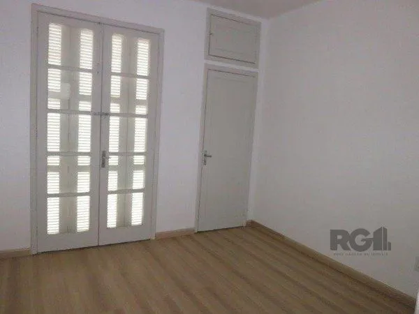 Imagem Edifício (prédio) com 03 apartamentos de 01 dormitório no Bairro Auxiliadora