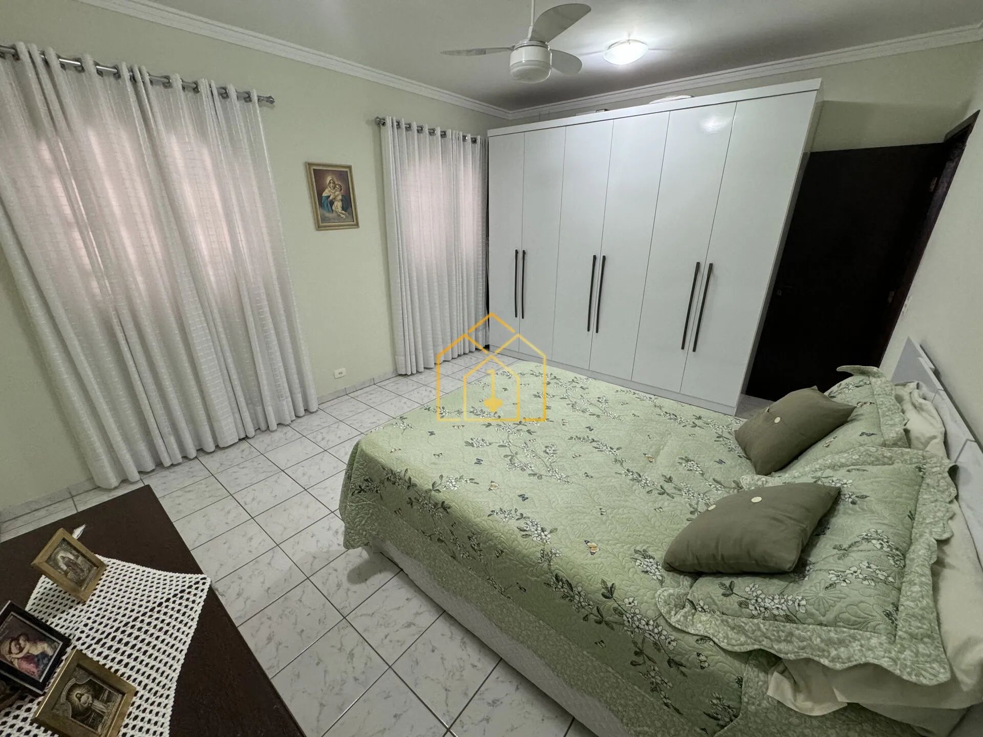 Imagem Sobrado à venda 177 m² 3 quartos 1 suíte 2 vagas | Jardim Stella - Santo André - SP