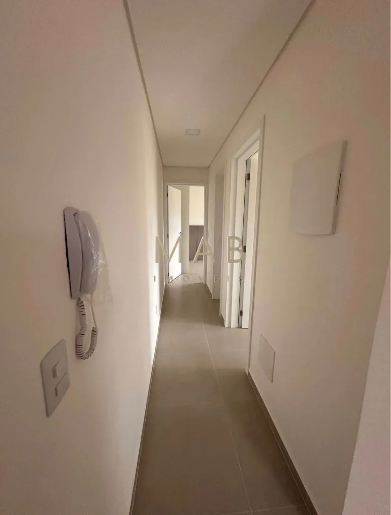 Imagem Apartamento à Venda, SEMIMOBILIADO, 2 dormitórios sendo 1 suíte, localizado na praia de Ingleses - Florianópolis SC!
