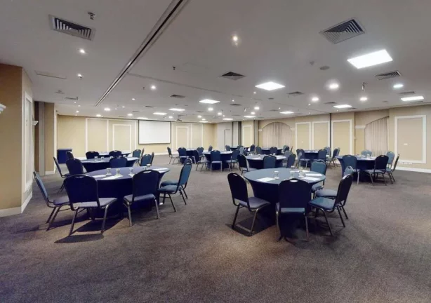 Imagem Flat disponível para venda no Estanplaza Funchal Faria Lima, com 28m², 1 dormitório e 1 vaga