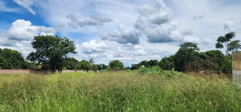 Imagem Terreno à venda no Bairro Chácaras Vila Real, Uberaba - Oportunidade única!