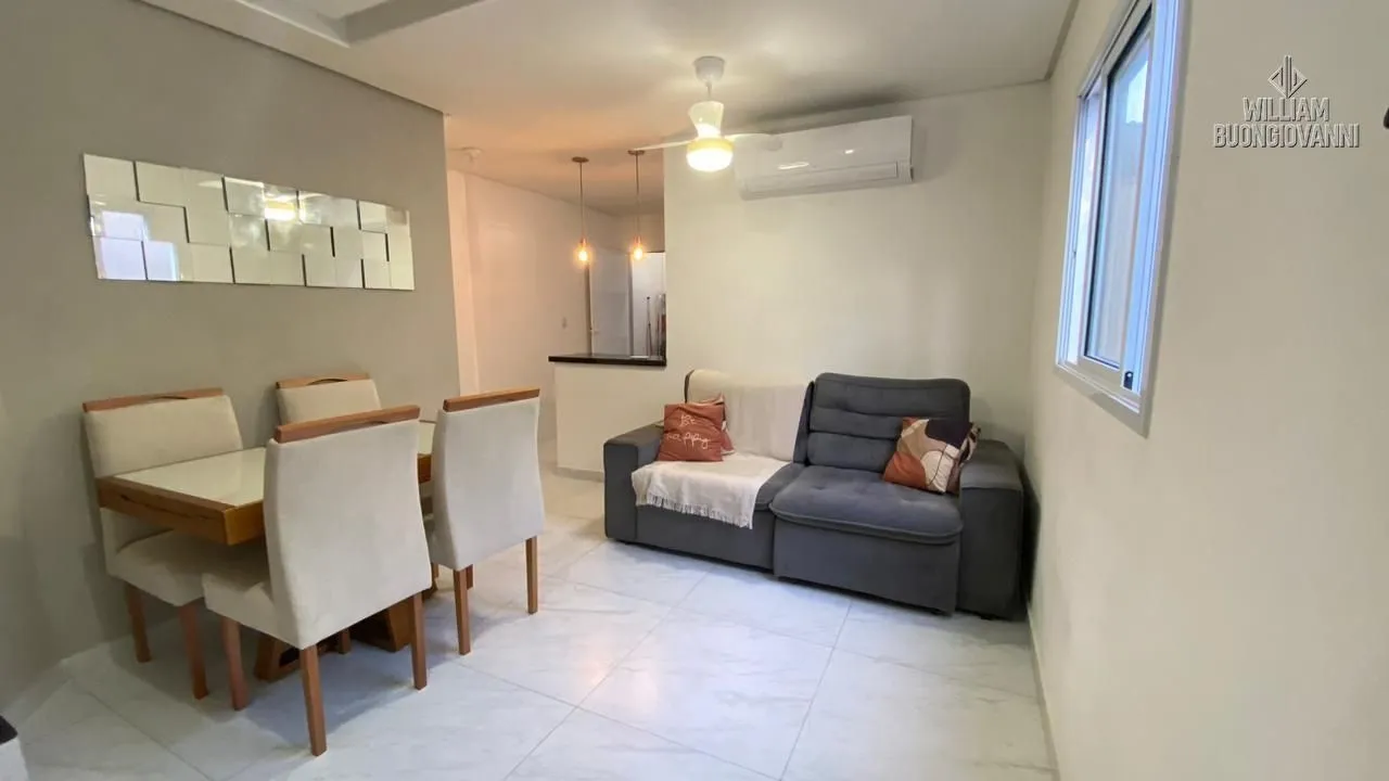 Imagem Casa de condomínio 2 dormitórios sendo 2 suítes com quintal no Tude bastos