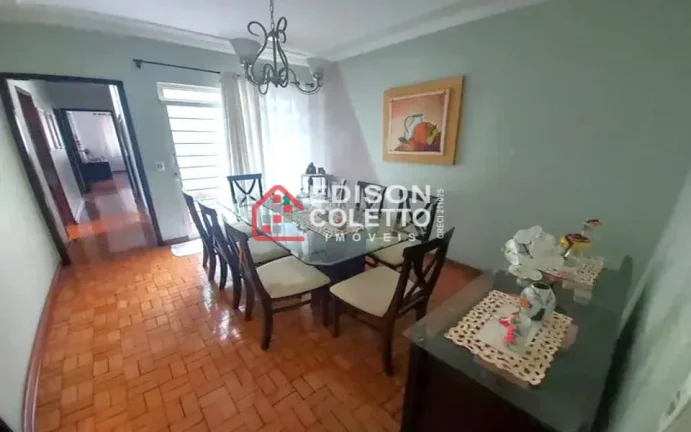 Imagem Excelente casa à venda no Jardim Elite oferece um estilo de vida charmoso e prático"