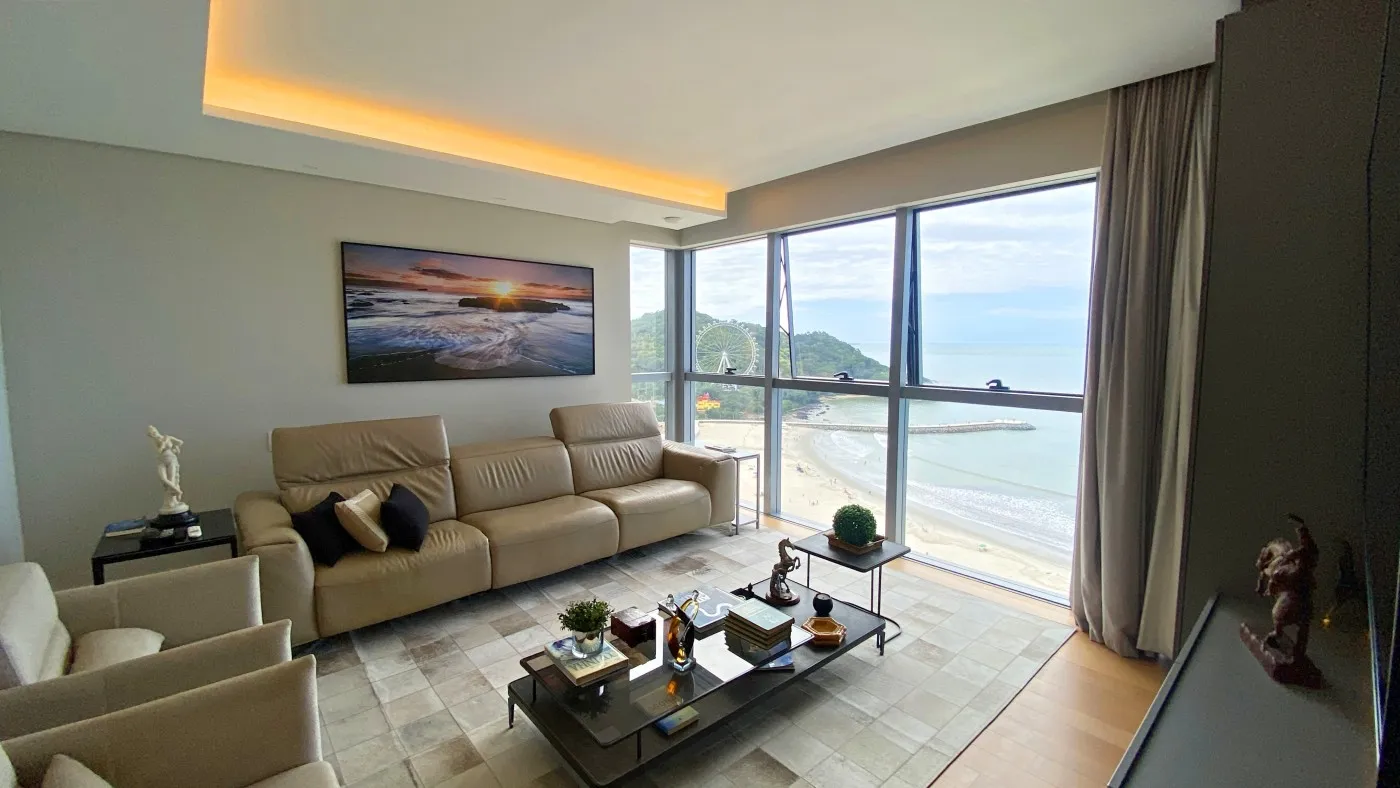 Imagem Apartamento Frente Mar para Venda em Balneário Camboriú, CENTRO, 4 dormitórios, 4 suítes, 5 banheiros, 4 vagas