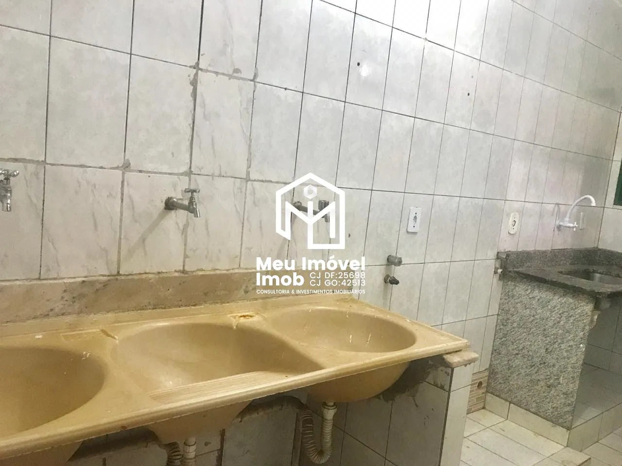 Imagem Casa Sobrado 7 Quartos 2 Suítes 3 Vagas 380m² Samambaia/DF