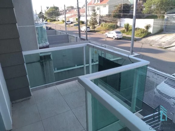 Imagem Sobrado 03 quartos c/suíte, ático, no Tarumã em Curitiba PR