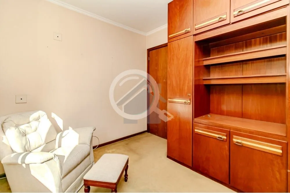 Imagem Este apartamento de 3 dormitórios, com 102m², localizado na Rua Doutor Vale, oferece um estilo de ...