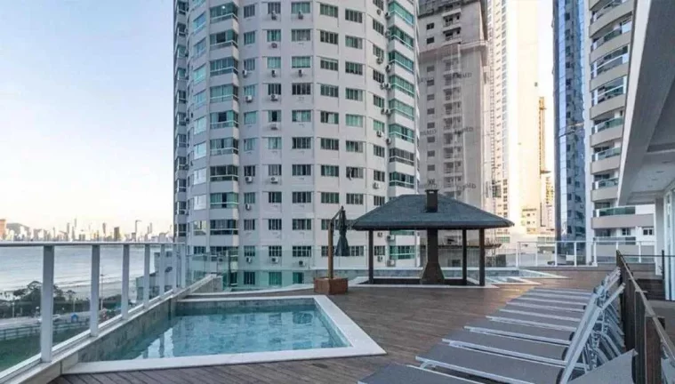 Imagem Apartamento com 4 suítes e 4 vagas de garagem no bairro Pioneiros - Balneário Camboriú