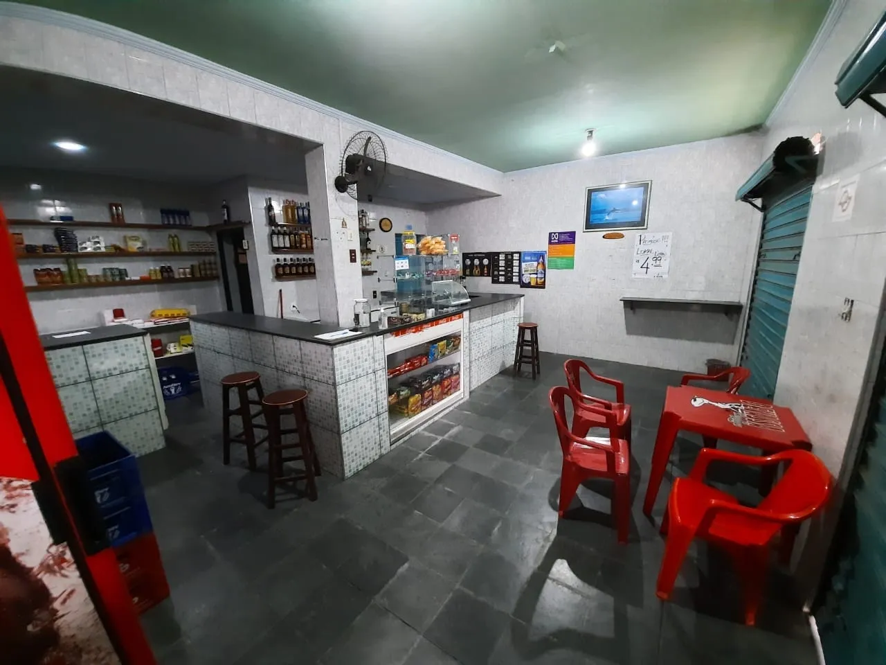 Imagem Comercial à venda 3 Quartos, 1 Suite, 1 Vaga, 245M², Vila Rica, Pindamonhangaba - SP