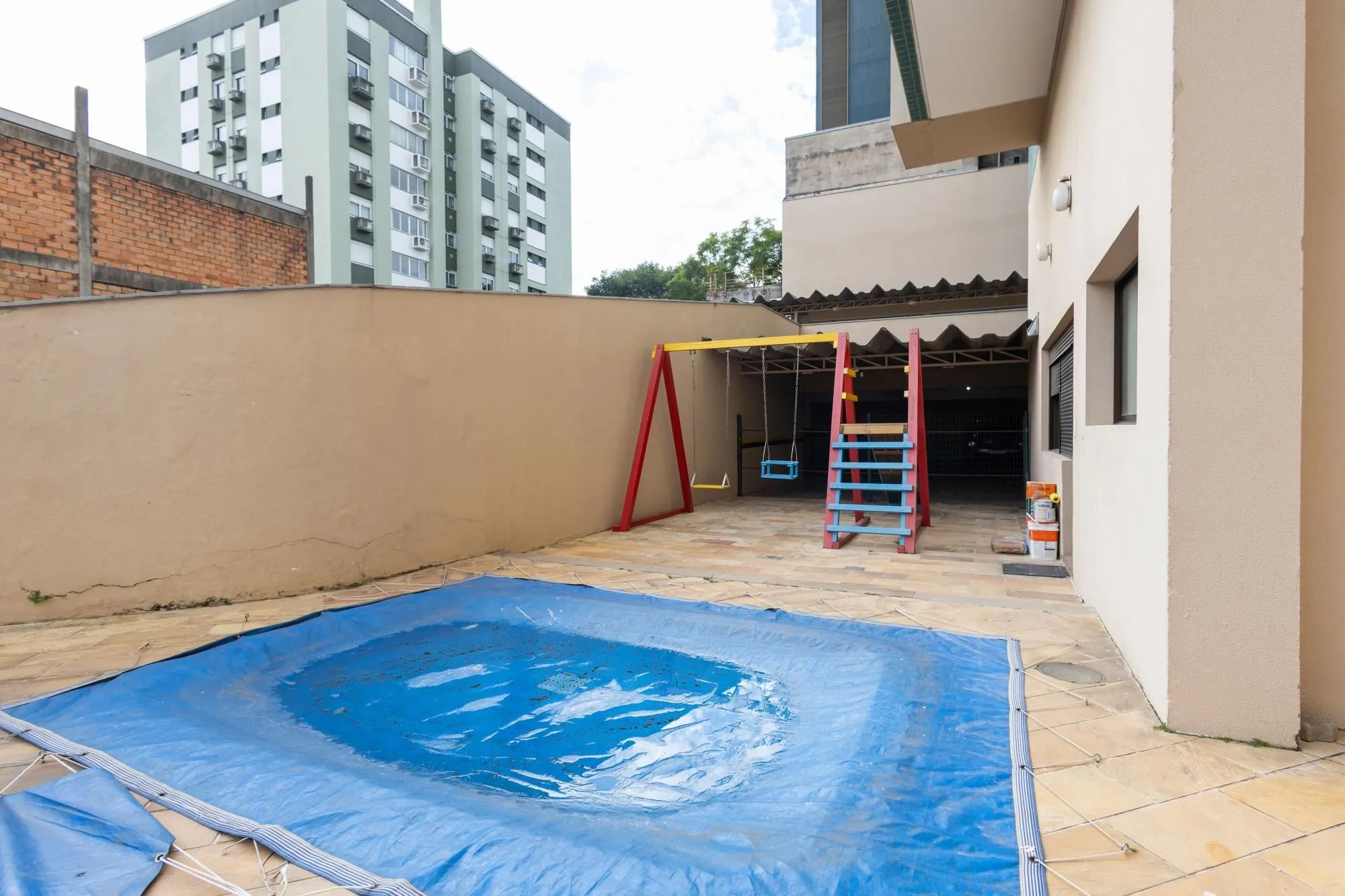 Imagem Cobertura com piscina e suíte