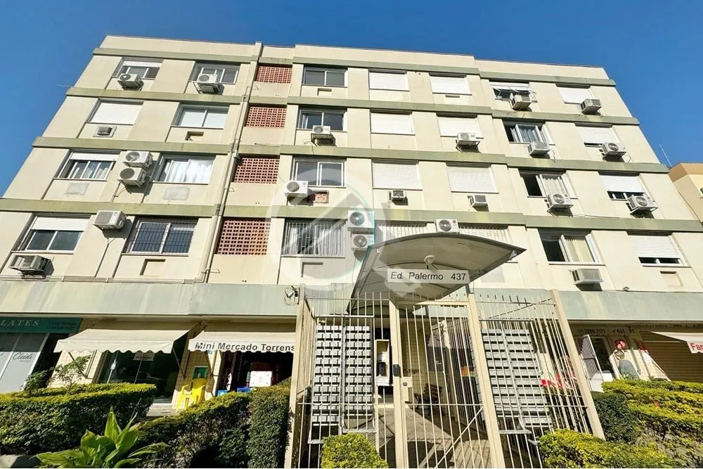 Imagem Localizado no Jardim Botânico, na Rua Buenos Aires 437, este charmoso apartamento é perfeito para ...