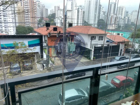 Imagem Apartamento de Luxo no Pacaembu: 3 Quartos, 3 Suítes, 2 Salas, 4 Banheiros e 4 Vagas - 230m² - São Paulo-SP