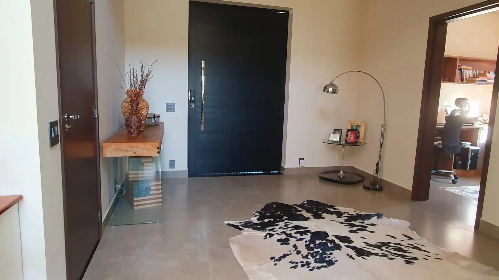 Imagem Luxuosa Casa no Condomínio Ecoresidencial Jequitibá ? 3 Suítes, Piscina, Academia e Muito Mais