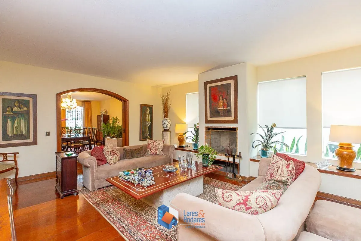 Imagem Casa para venda em Jardim Leonor com 4 quartos, sendo 2 suítes, 600m²