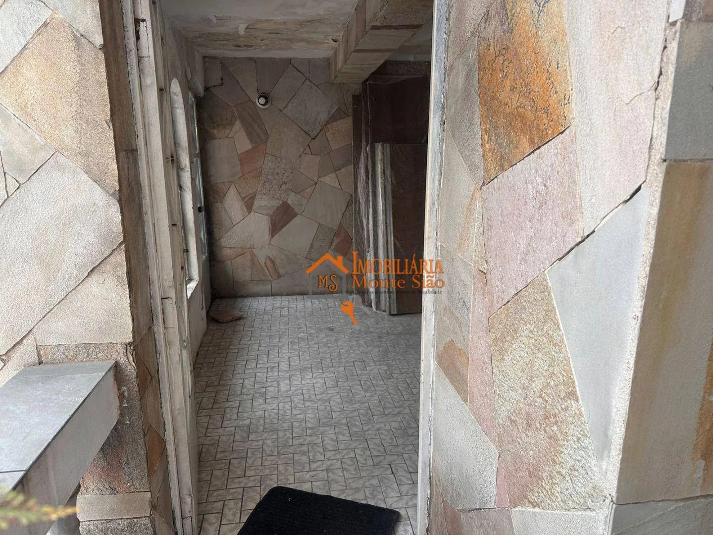 Imagem Sobrado com 6 dormitórios à venda por R$ 1.150.000,00 - Camargos - Guarulhos/SP