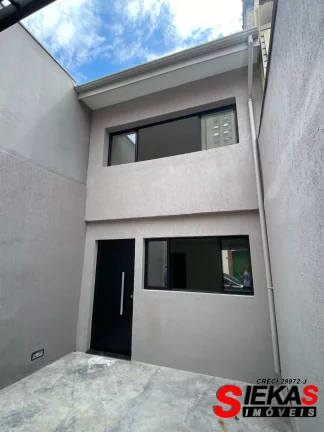 Excelente Casa Comercial de Alto Padrão para Locação no Tatuapé, São Paulo-SP: 4 Quartos, 2 Salas, 3 Banheiros, 1 Vaga, 150m².