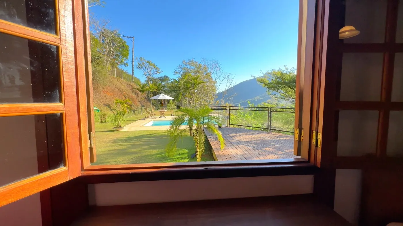 Imagem Casa em Condomínio para Venda em Petrópolis / RJ no bairro Cuiabá