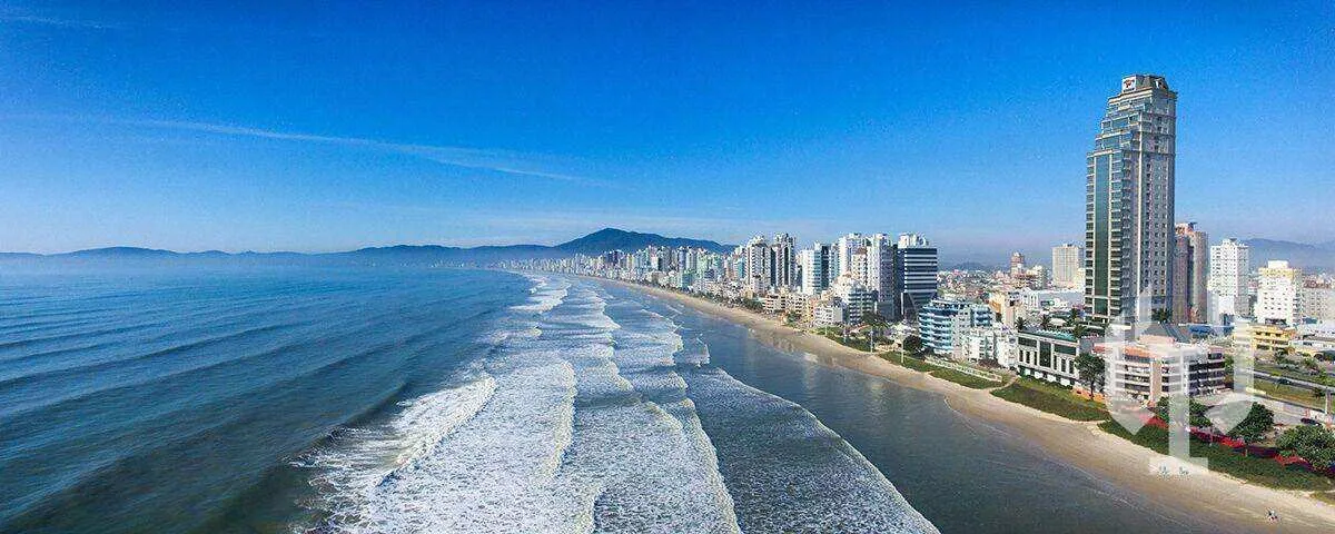 Imagem Apartamento Frente Mar 4 Suítes com Lazer Completo no Centro de Itapema