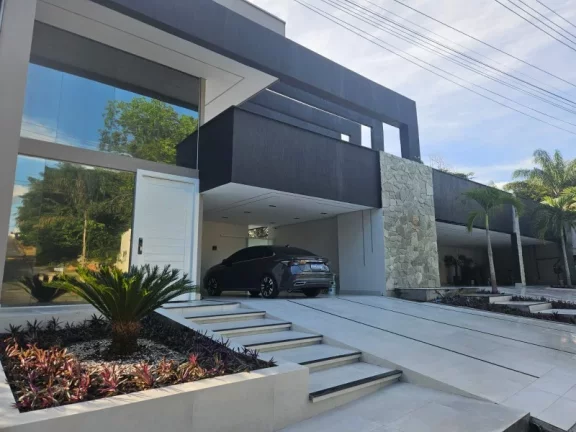 Foto do imóvel Casa Espetacular na Ponta Negra ,em um grande terreno, a casa conta, com 4 suítes, piscina , energia solar , campo de futebol, aceita financiamento