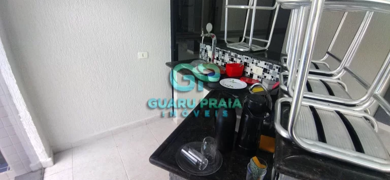 Imagem Amplo apartamento em prédio com lazer