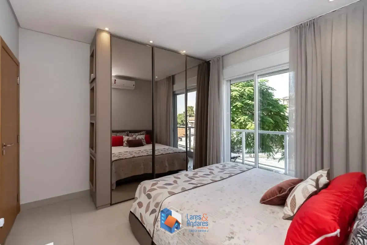 Imagem Casa para venda em Parque São Domingos com 3 quartos, sendo 3 suítes, 183m²