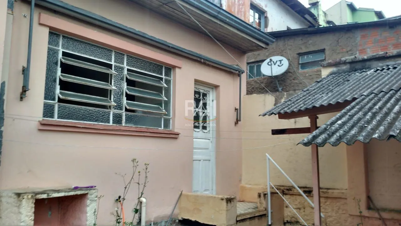 Imagem Casa para Venda - 140m², 3 dormitórios, 3 vagas - Santo Antonio