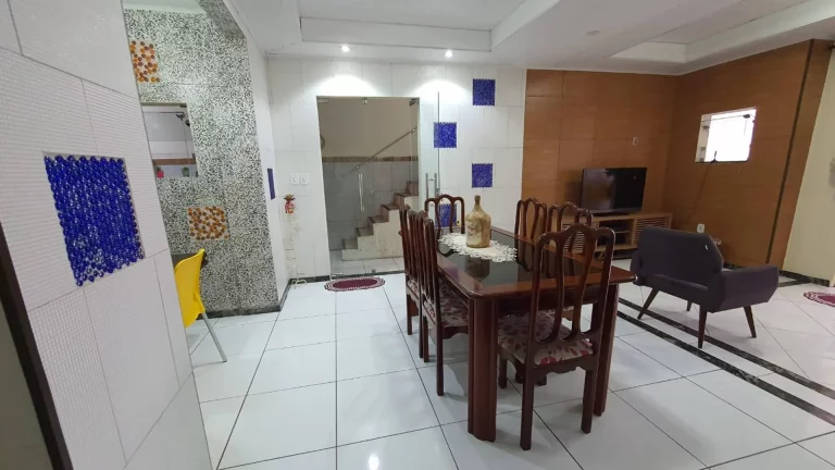 Imagem Casa à Venda em Santo Antônio | 5 Quartos, 3 Suítes e 350m² | Consultor Imobiliário Especialista