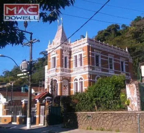 Mansão histórica 280 m² / 5 Quartos - VENDA - Petrópolis/RJ em Rua Visconde Souza Franco